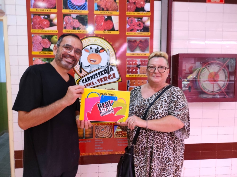 Les guanyadores de les dues entrades en el sorteig corresponent al mes d'octubre van correspondre a: