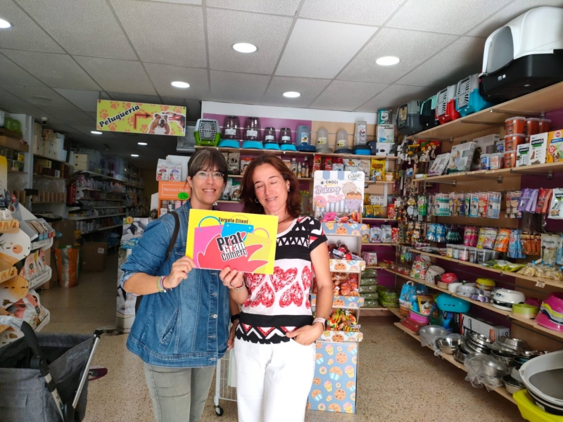 Les guanyadores de les dues entrades en el sorteig corresponent al mes d'octubre van correspondre a: