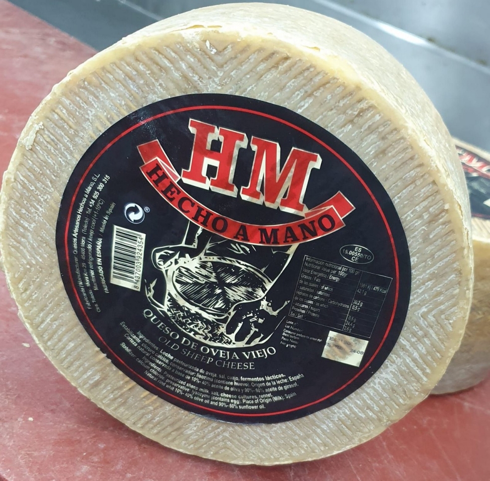pes aproximat 800 g.El kg. surt a 14,90 €. Fet a mà. Llet pasteuritzada.