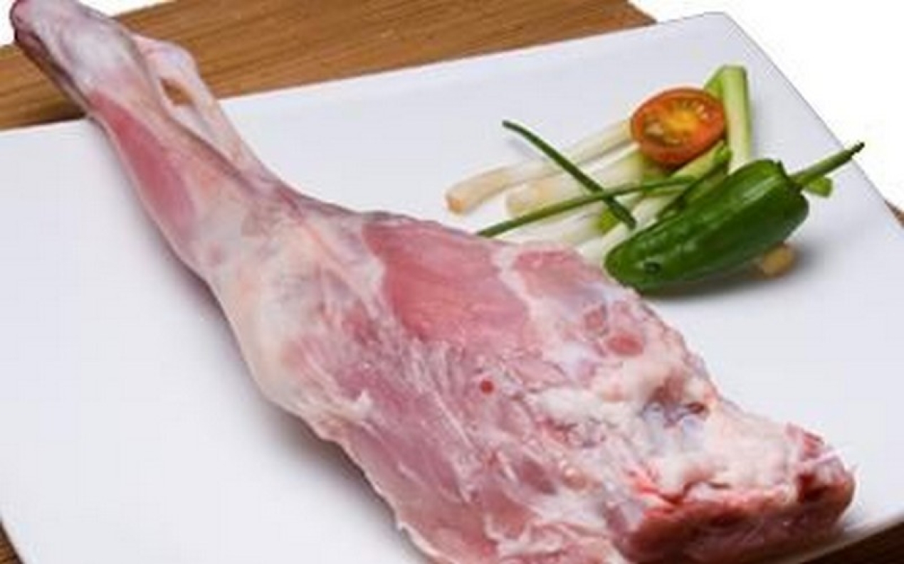 pes aproximat 550 gr.Servit en safata