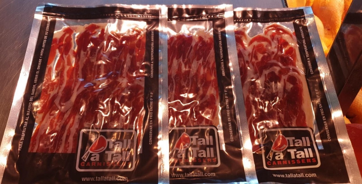 pes aproximat 100 g.
