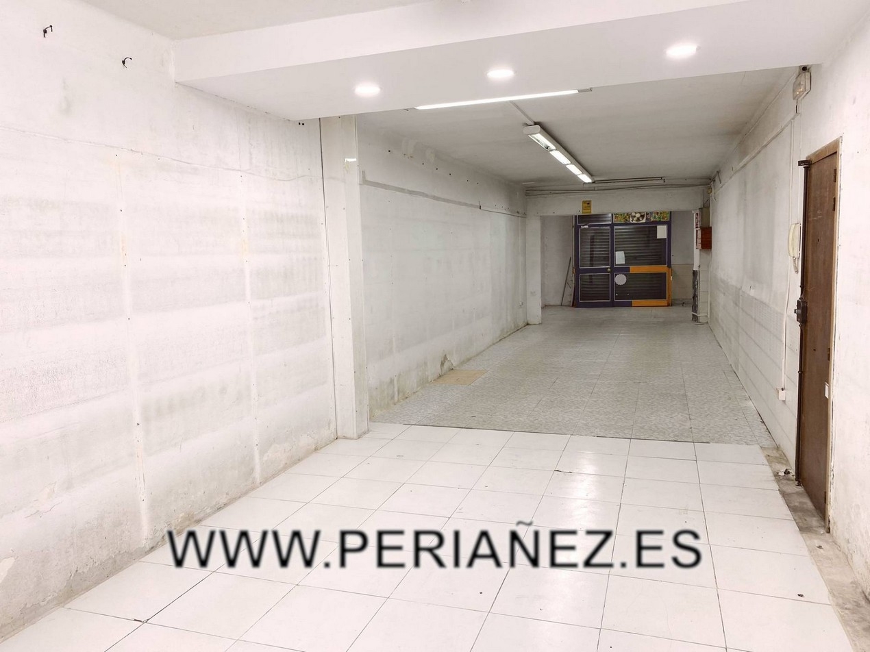 70M2 Local comercial en Avinguda principal. Zona de pas. B&Ntilde; LUZaiguaCOMRC