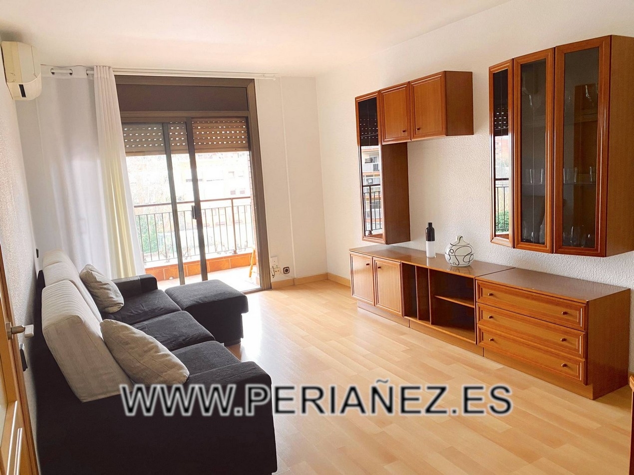 90M2 Fabulós pis exterior. Esquinero. Assolellat. Finca amb ascensor.  4  Dor 2  bañ asce terra clima metre bus menjar parell