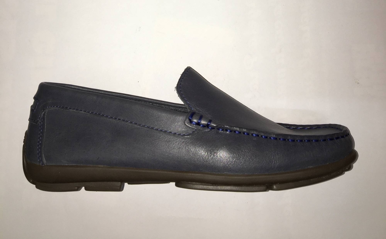Sabata mocasín en pell color jeans per a home de FINANO. H-308