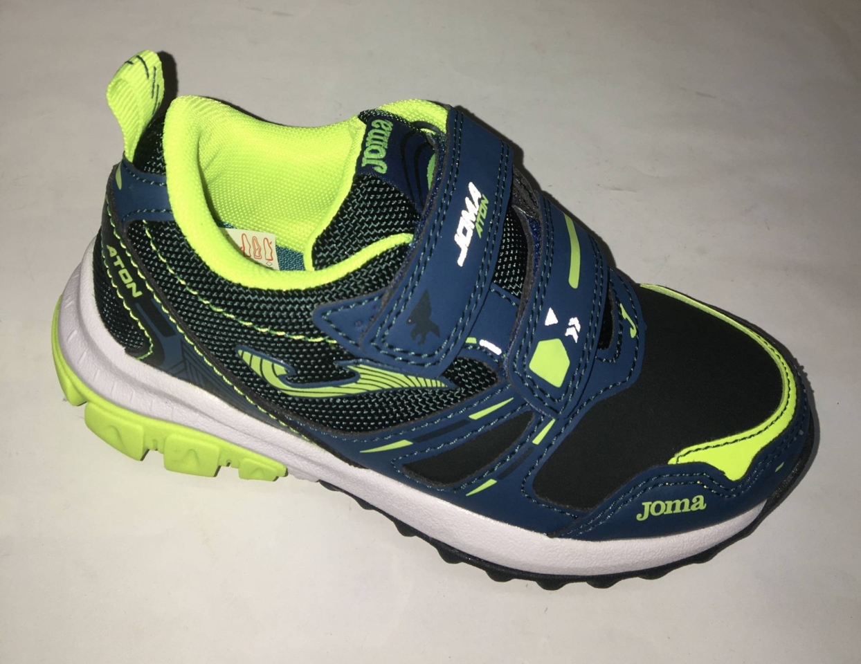 Esportiu niñ@ de la marca JOMA en verd. D-254