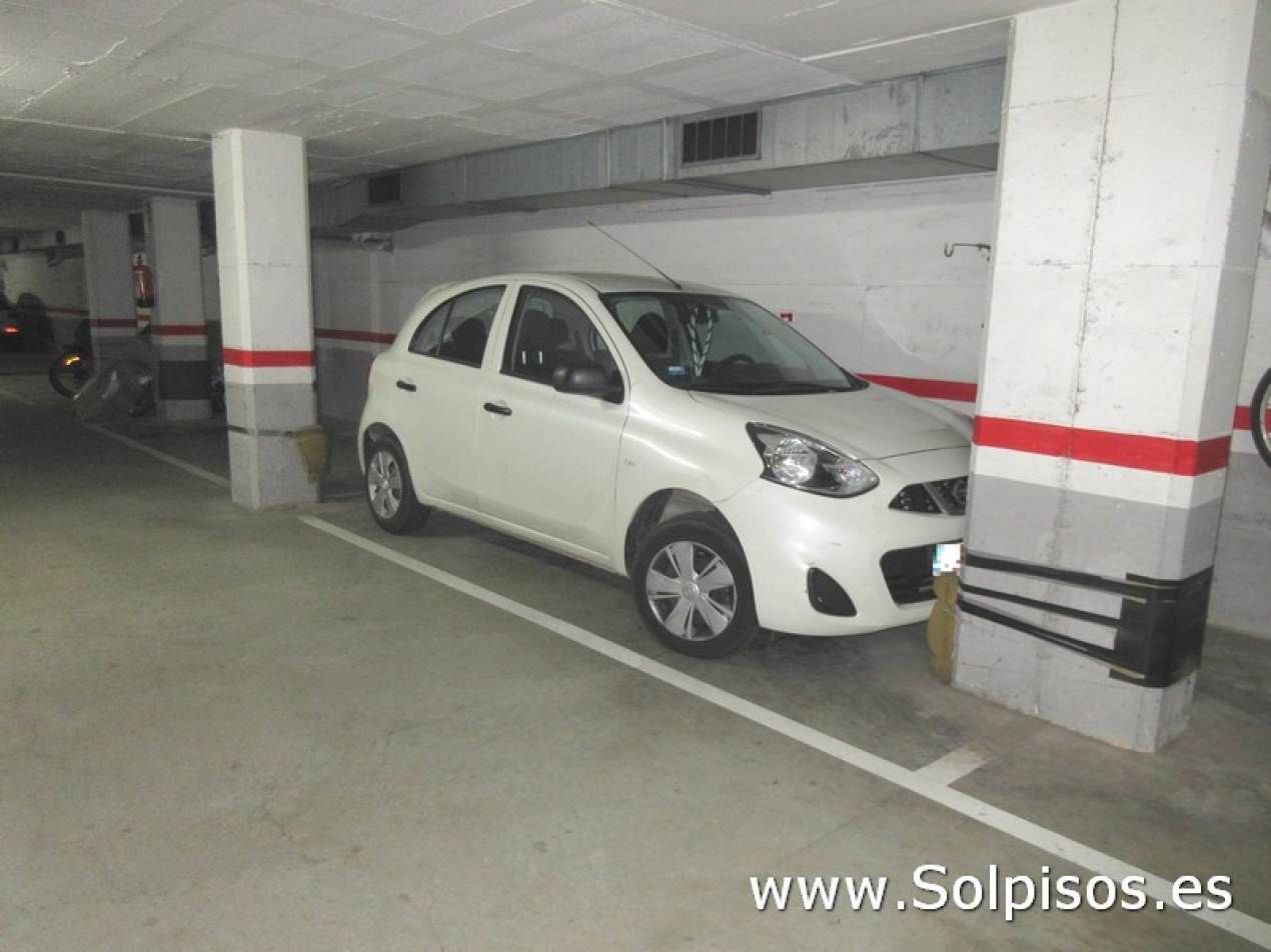 Plaza de Pàrquing per a&nbsp;cotxe petit.