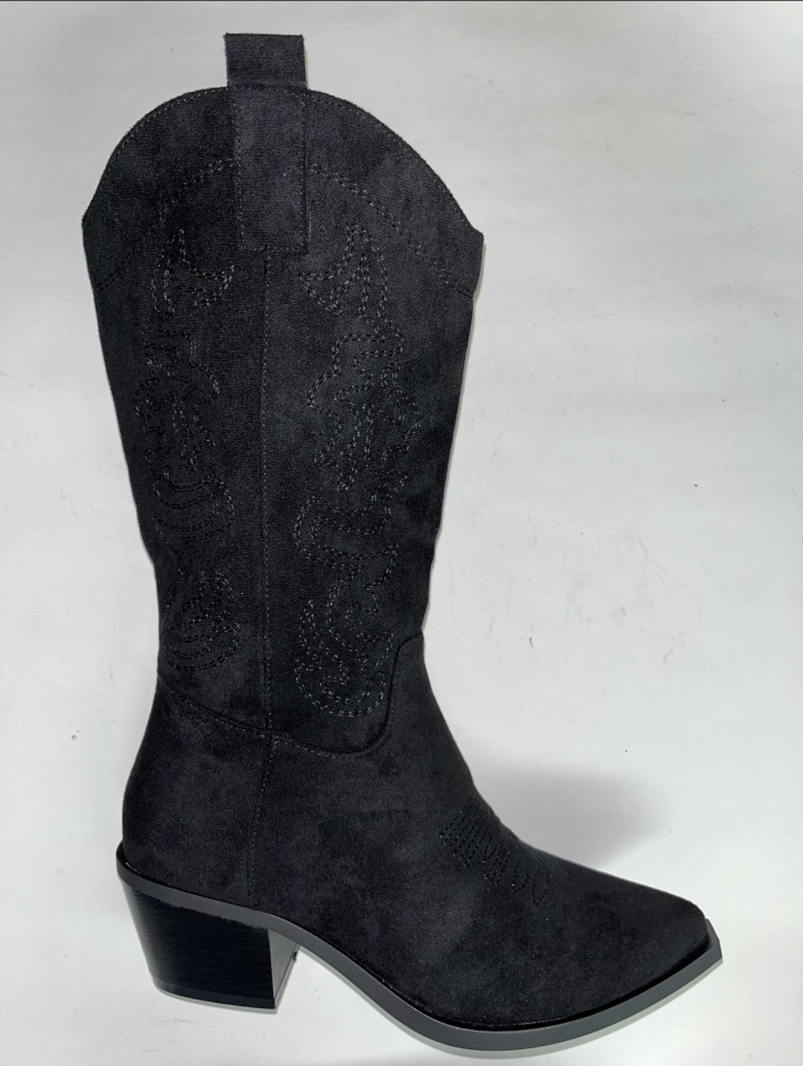 Bota camperola per a dona en antelina negra. M-745