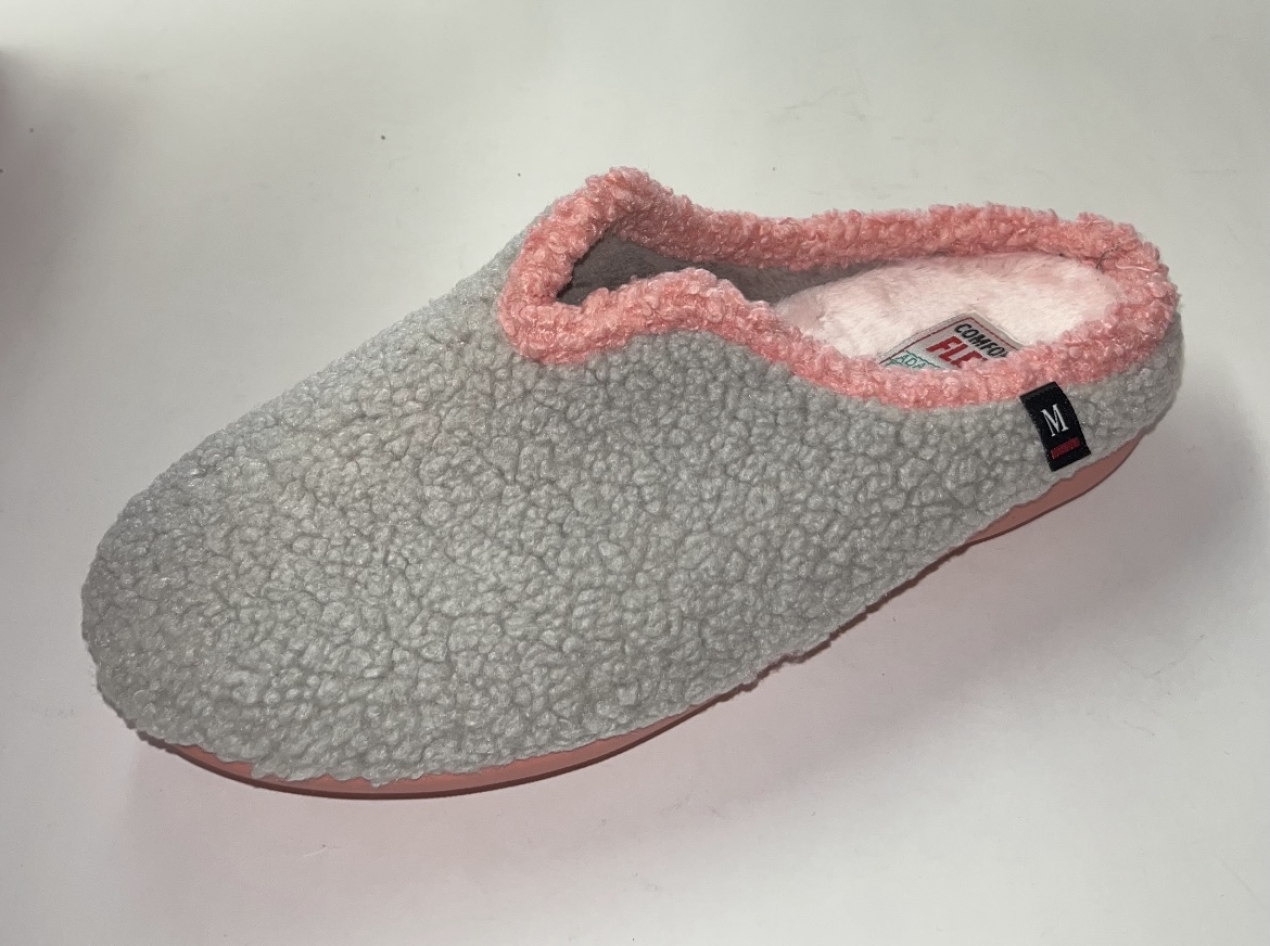 Sabatilles de casa per a dona en grisa i rosa de MUYTER. T-648