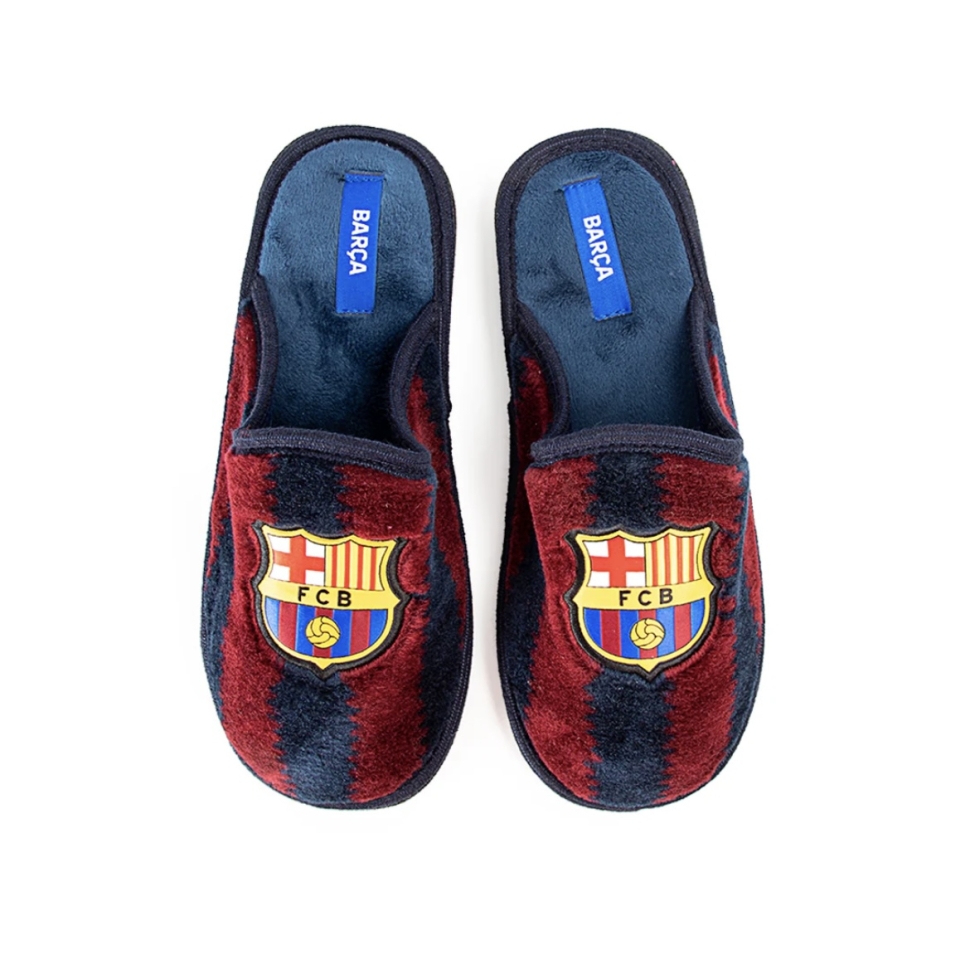 Sabatilla oficial del FCBARCELONA EN BLAUGRANA amb escut brodat de MARPEN. T-756