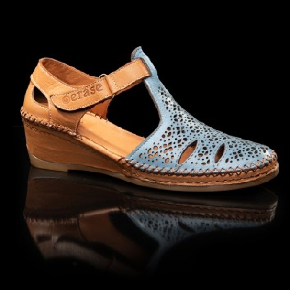 Sandàlia semitancada per a dona en pell blava i cuir 383-174 ERASESHOES. M-331