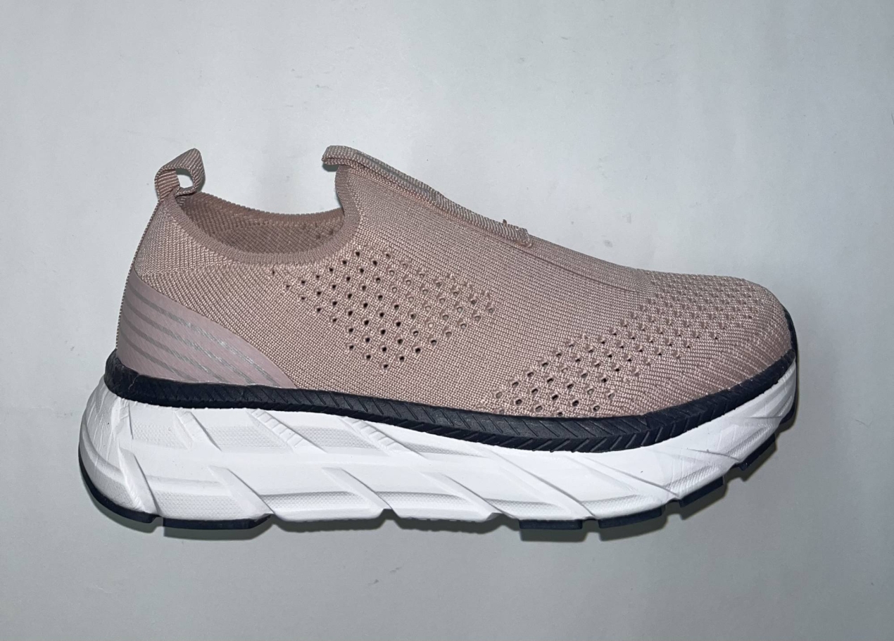 Sabatilles sense cordons NICIBOCO per a dona en color nude. D-048