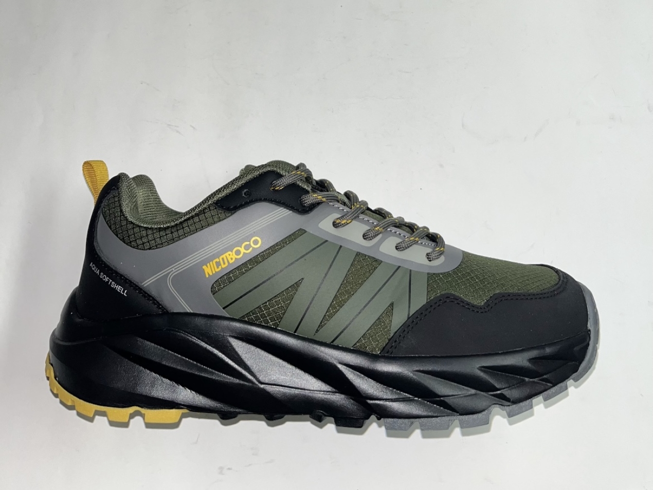 Esportius trekking impermeable en kaki Silkan de NICOBOCO. D-210