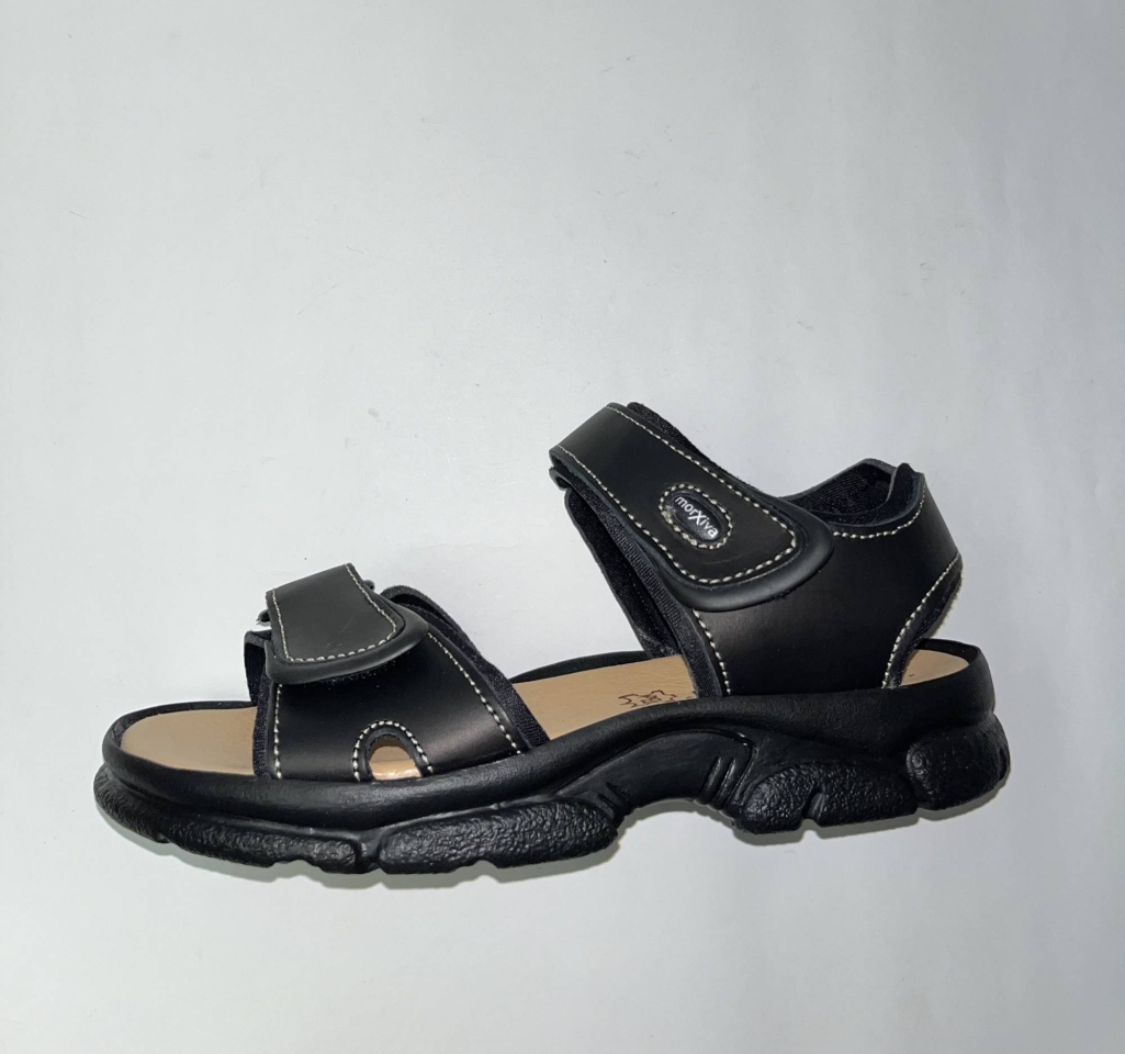 Sandàlia per a home tipus californiana en pell negra mod. 7010 de MORXIVA. H-403