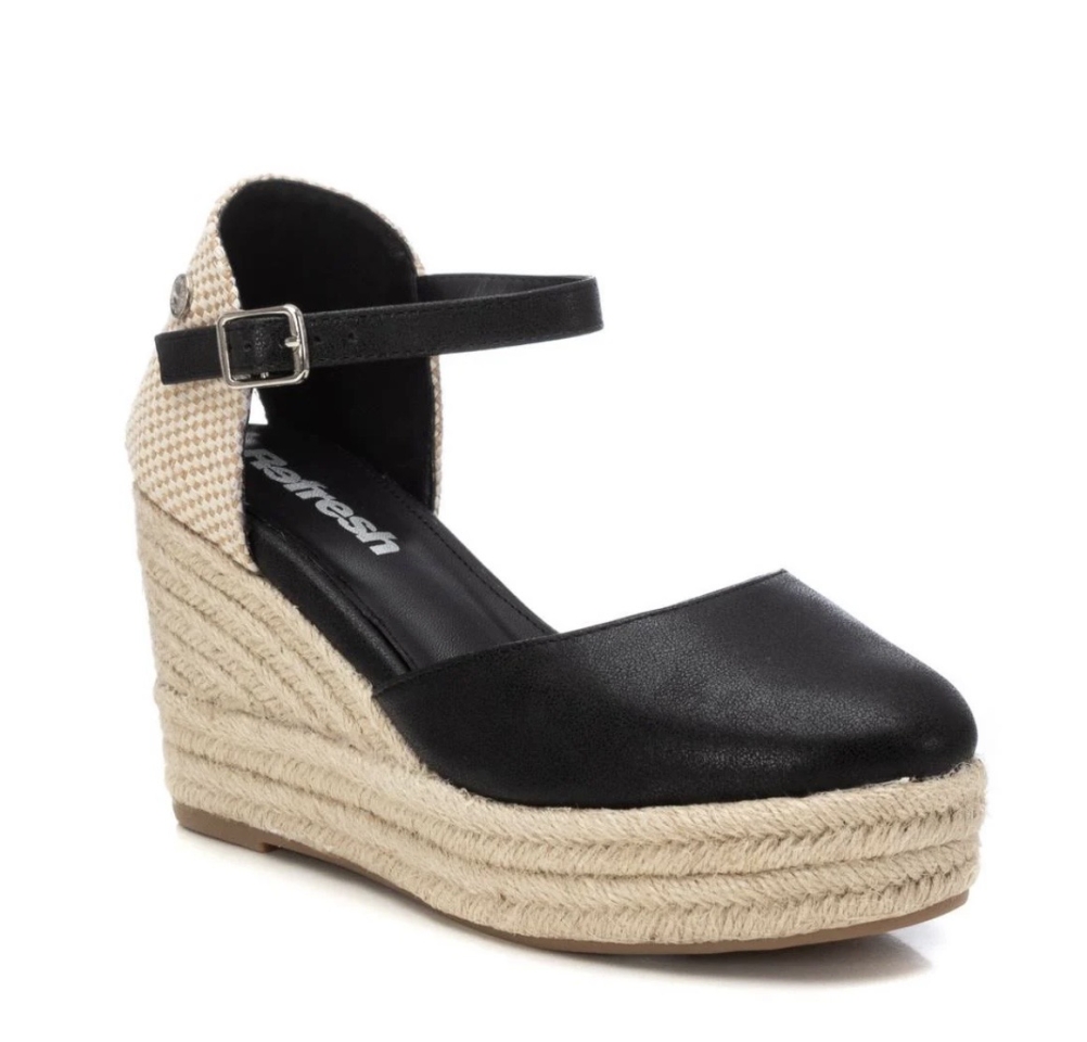 Espardeñas amb tascó i plataforma en negre 172782 de REFRESHOES. M-072