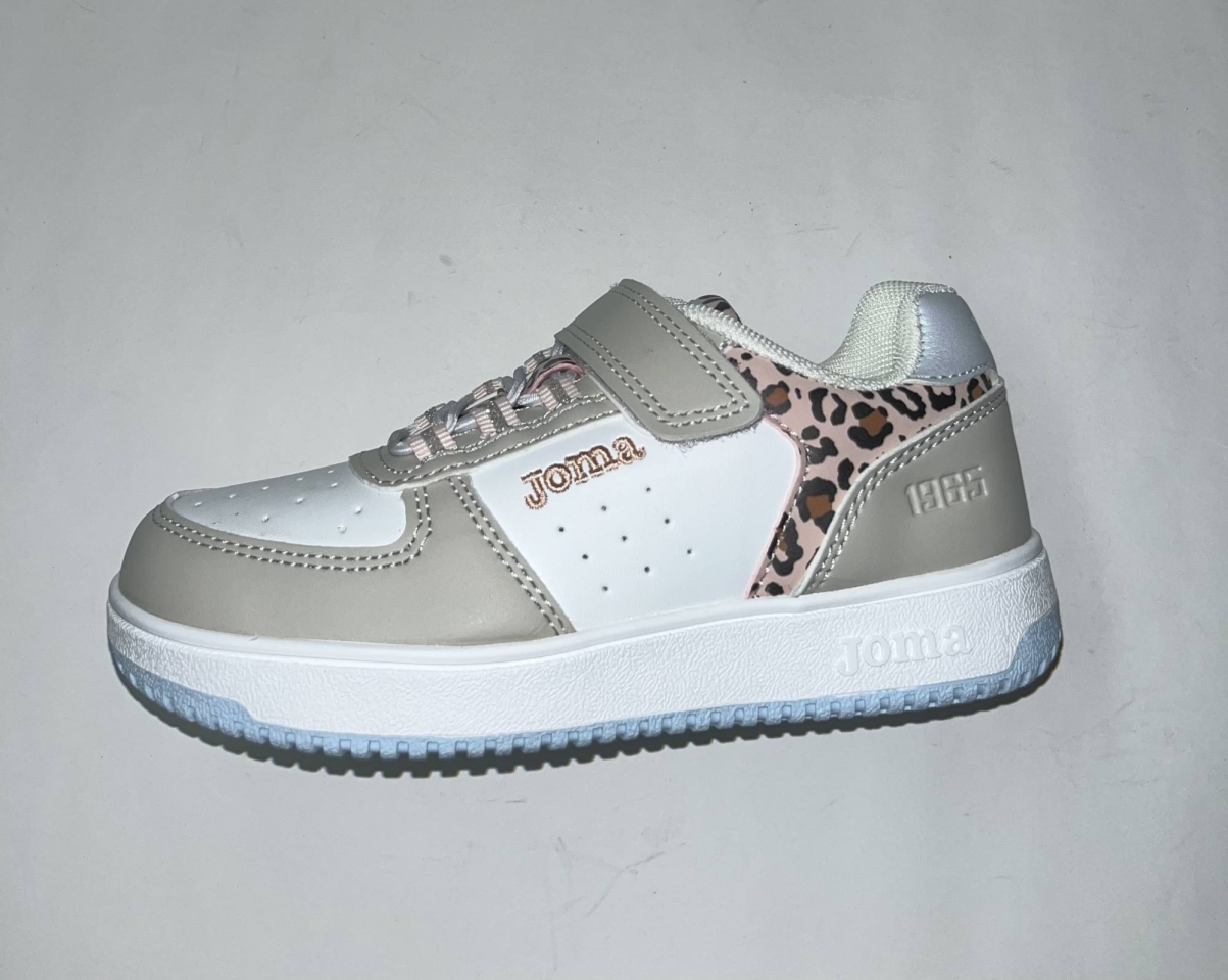 Esportiu casual per a nena en blanc amb animal prevalgui Pipe de JOMA. D-101